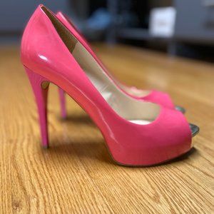 Guess Hot Pink Pumps